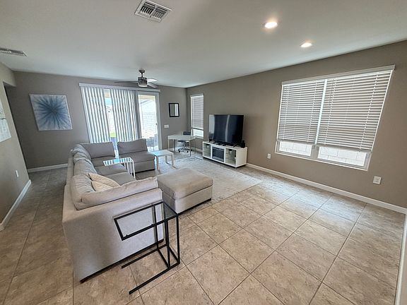 5th image of 38172 W San Sisto Ave