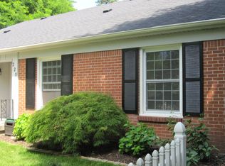320 Baltimore Dr NE, Grand Rapids, MI 49503