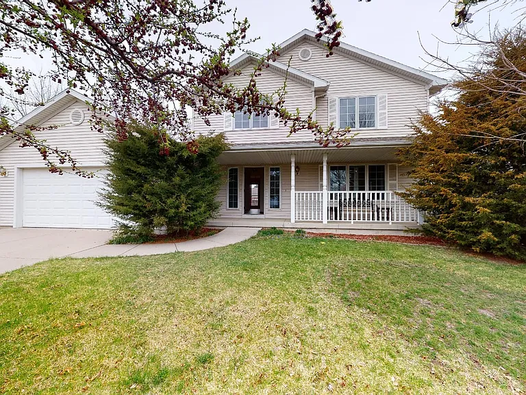 5217 Nevada Cir — Photo 1
