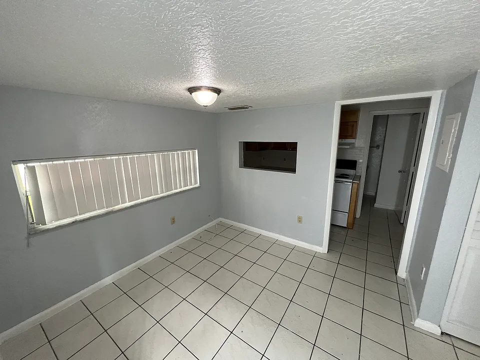 1022 SW 2nd Ct #2