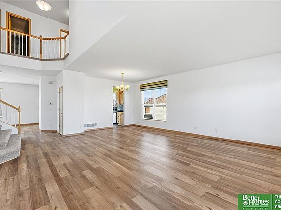 5th image of 2102 Sunburst Dr