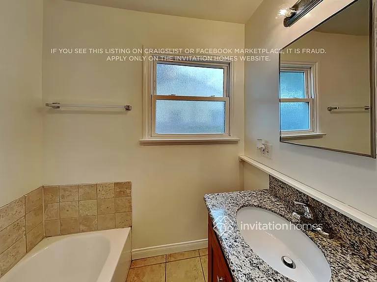 18601 Victory Blvd — Photo 19
