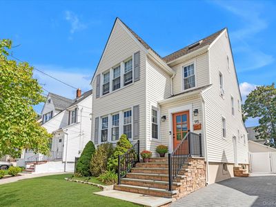 (Undisclosed Address), Valley Stream, NY, 11581