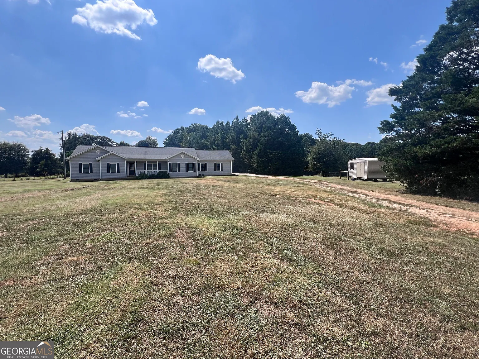 4 bed, 2.0 bath, 1983 sqft, $2,500 — Photo 4