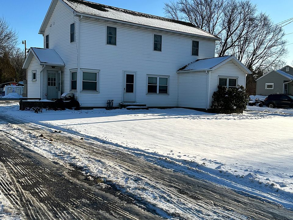 2nd image of 6821 W Lake Rd #1