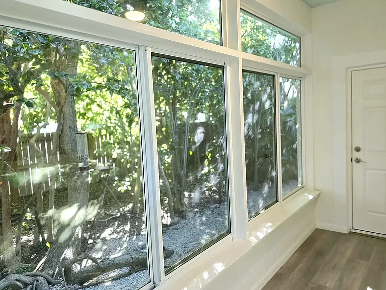 247 Bay Dr — Photo 15
