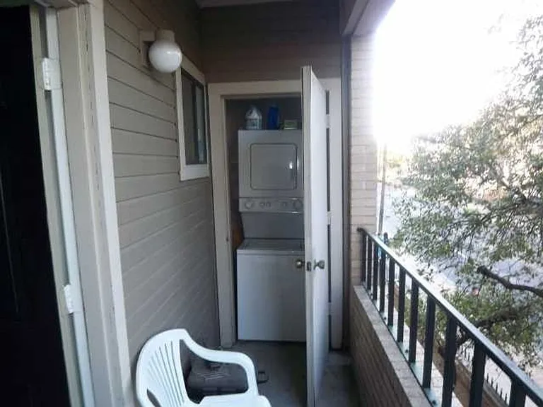 2604 Salado St #303 — Photo 3