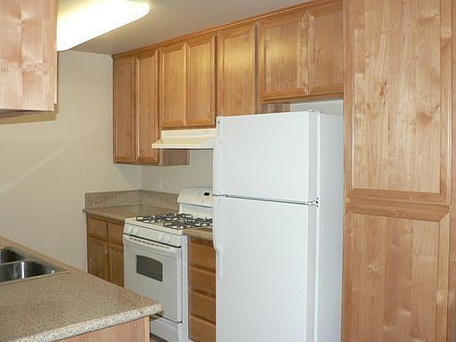 4th image of 2920 Norcade Cir APT 4