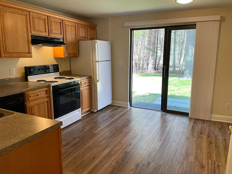 33 Pepperbush Pl — Photo 10