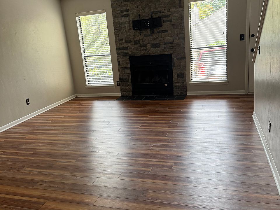 1st image of 7003 Pine Ct