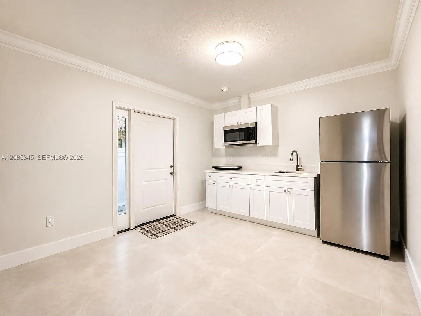 Soto Mansions — Photo 2