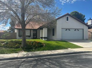 544 Sunrise Ter, Palmdale, CA