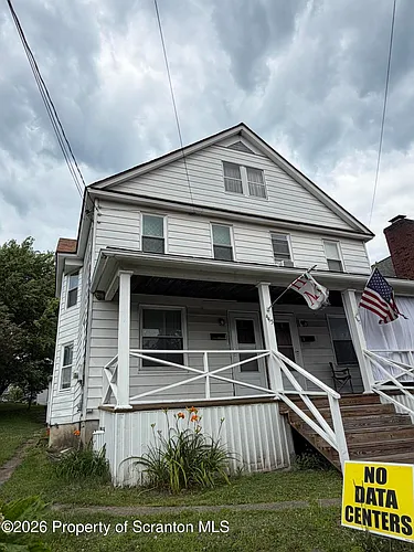 445 Main St Photo 1