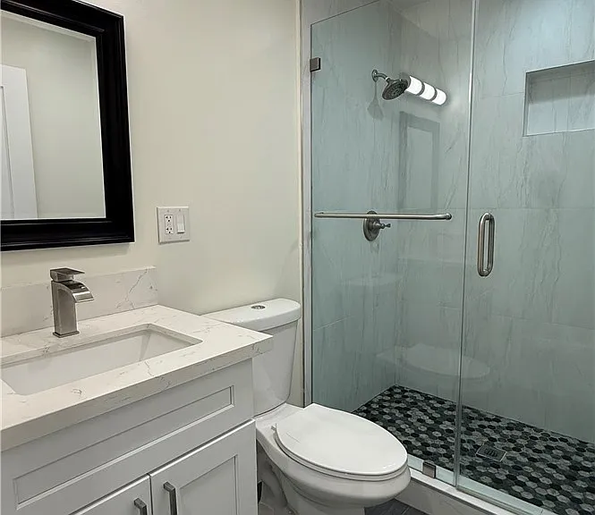 6203 Goodland Ave — Photo 12