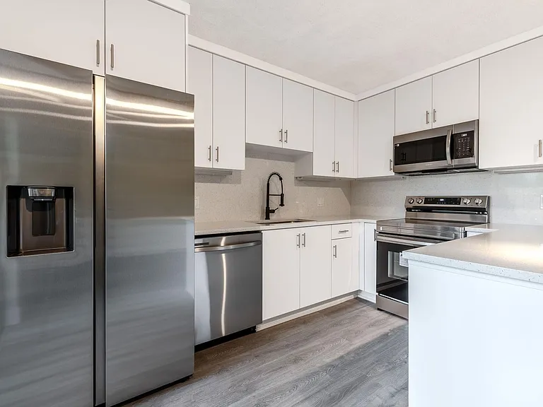 471 Kirk Rd #D — Photo 11