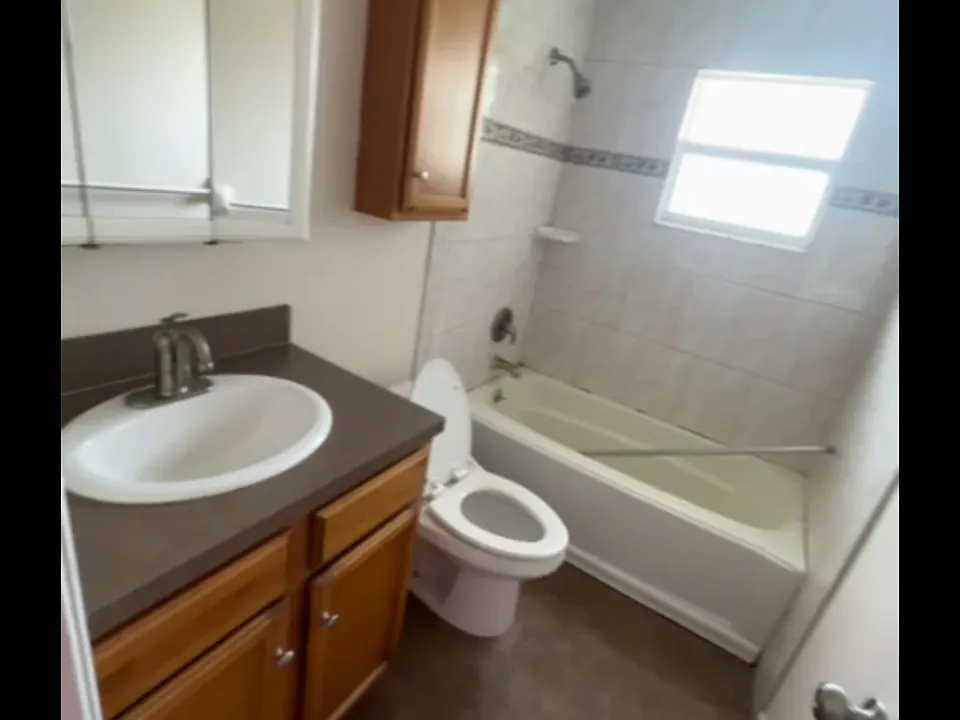 101 Woodland Dr #101