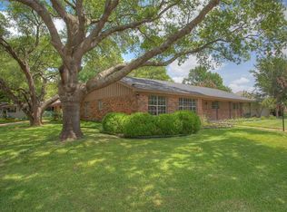 4901 Westlake Dr, Fort Worth, TX 76132