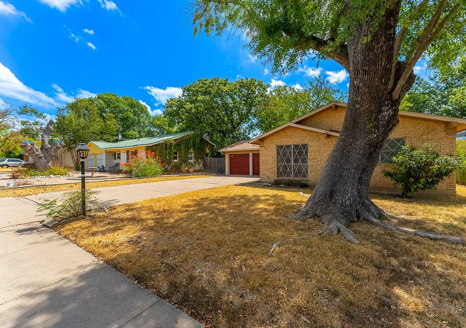 Centrally located 3bed/2 bath home in Huntland Heights! — Photo 3
