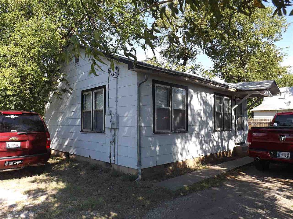 2nd image of 1004 SW H Ave
