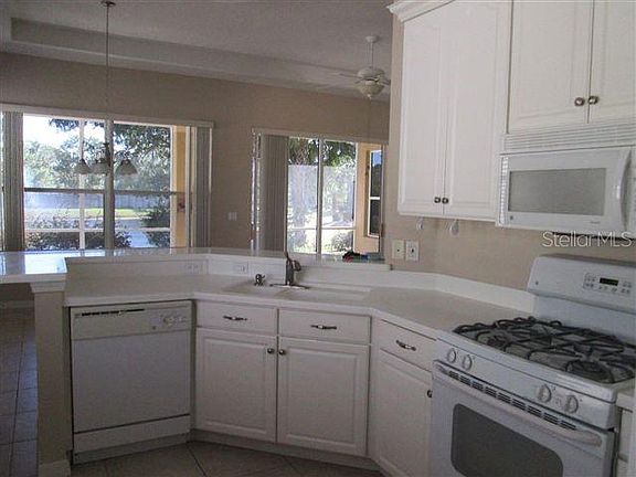 4th image of 840 King Leon Way