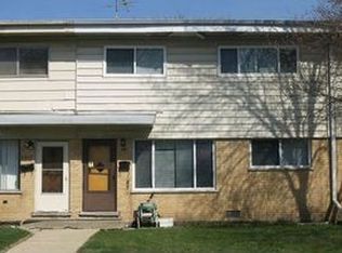 221 Brown Ave, Evanston, IL 60202
