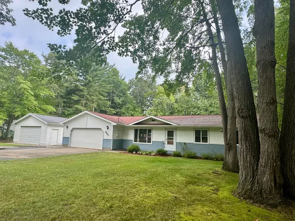 992 Springwood Dr, Prudenville, MI 48651