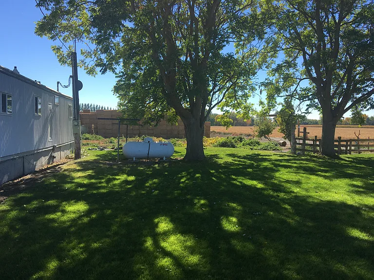 1595 Crystal Ln — Photo 15