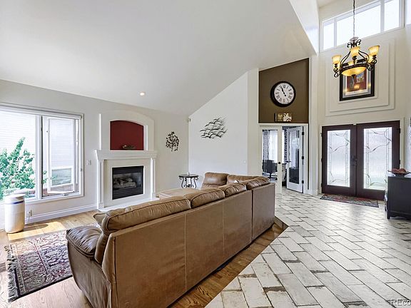 5th image of 10016 Meade Court