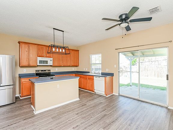 5th image of 10172 Chapel Springs Trl