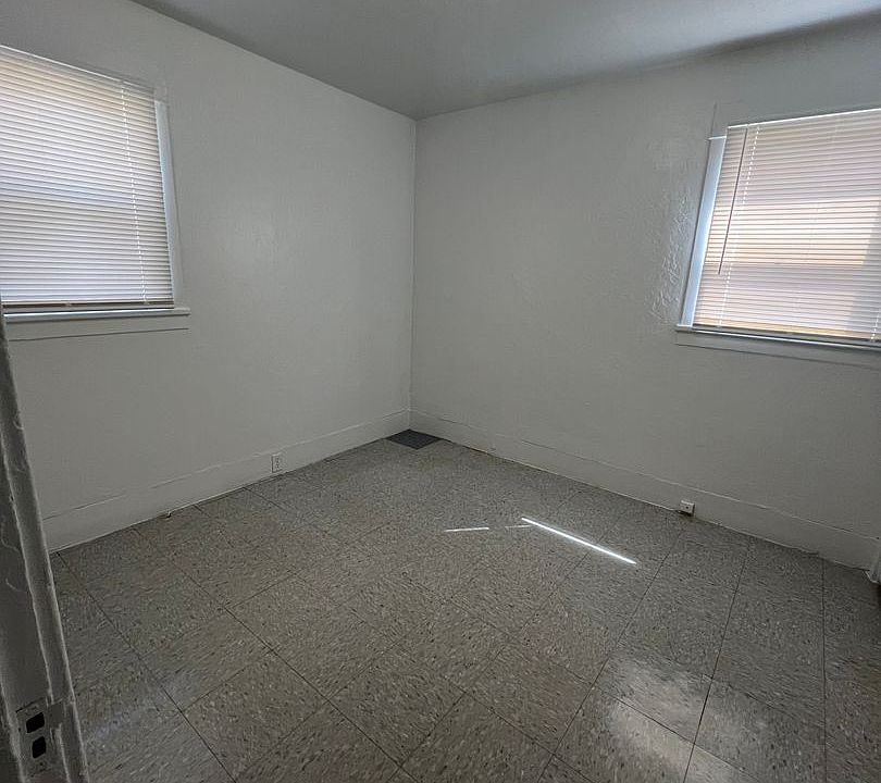 2nd image of 2039 Wantland Ave