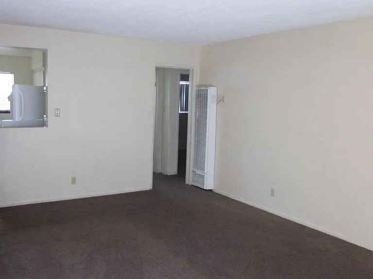 712 N G St #B — Photo 5