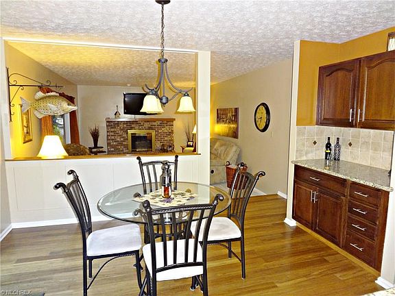 4th image of 7301 Pine Woods Way