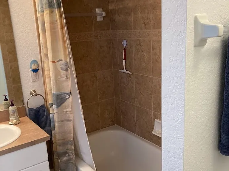 818 SW 8th Pl — Photo 20