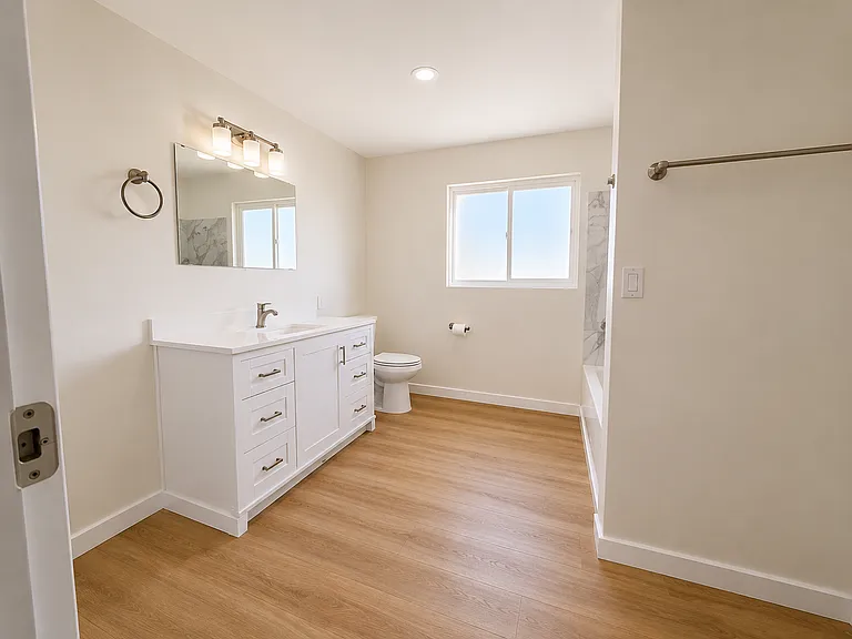 Upstairs Bathroom