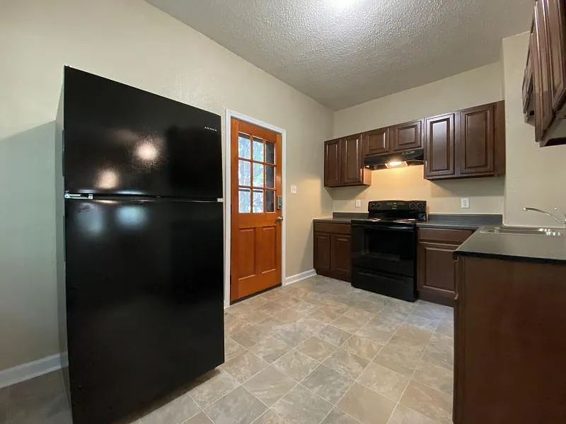 2 bed, 1316 sqft, $1,050 — Photo 4