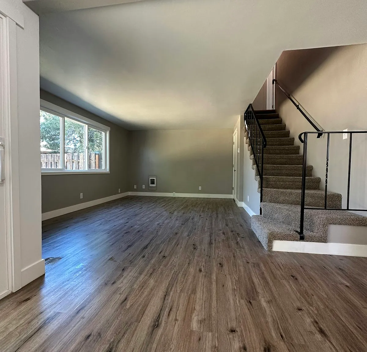 605 Andrew Street, Unit A — Photo 2