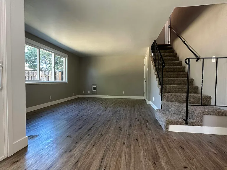 605 Andrew St #A — Photo 2
