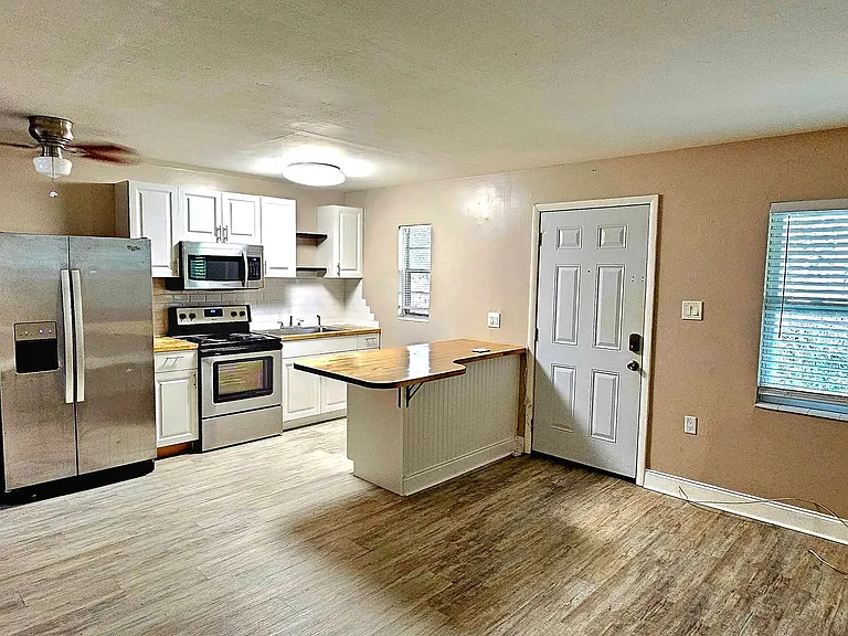 1516 Roger Dr #2 — Photo 7