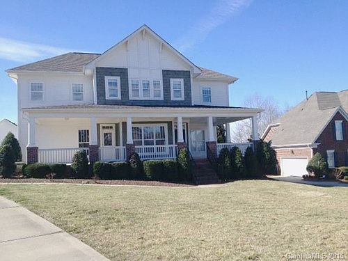 1st image of 121 Hunters Hill Dr