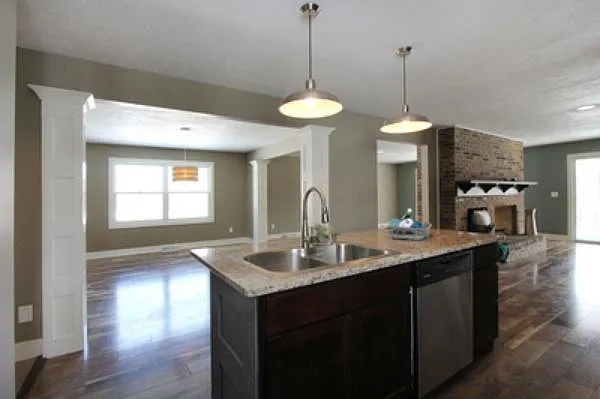 3464 Bromley Dr SE — Photo 10