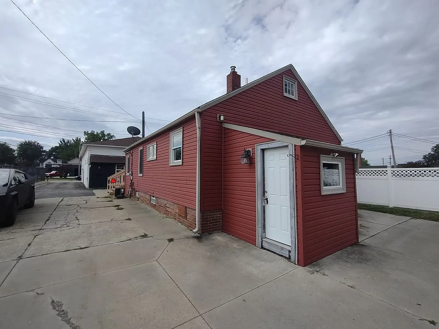 37939 Vine St — Photo 2