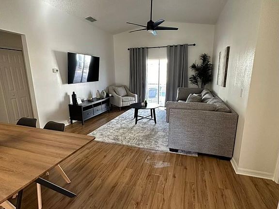 5th image of 1505 Oak Hill Trl