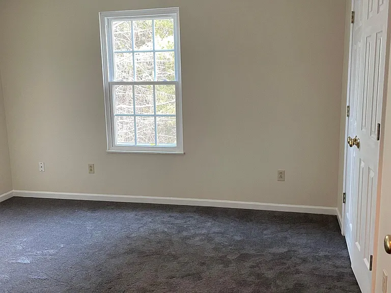 1216 W Broadway Ave — Photo 12