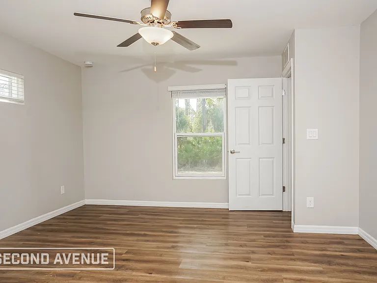 404 Biscayne Dr — Photo 13