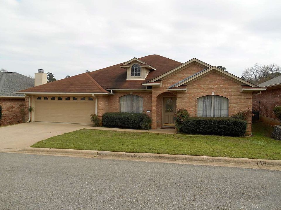 1st image of 19 Woodland Dr