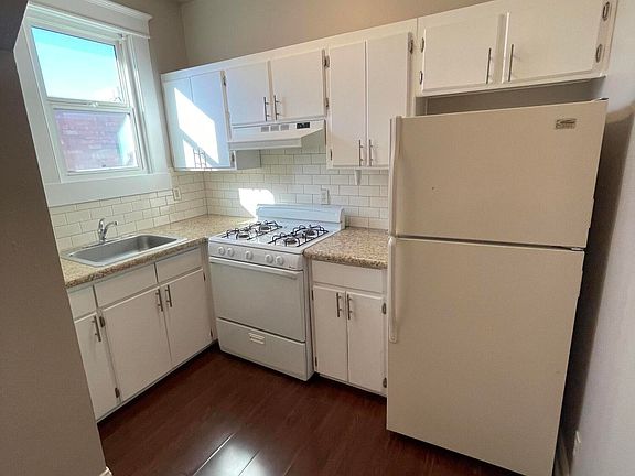 4th image of 521 W Missouri Ave