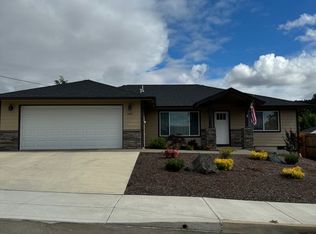 207 Addison Ave, Sutherlin, OR 97479