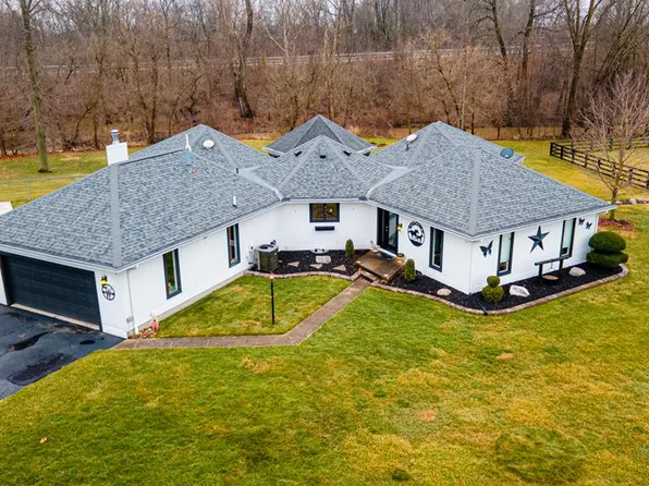 8703-8683 Marion Galion Rd, Galion, OH 44833