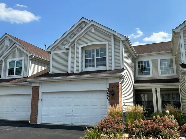 30603 McCormick Ln, Warrenville, IL 60555