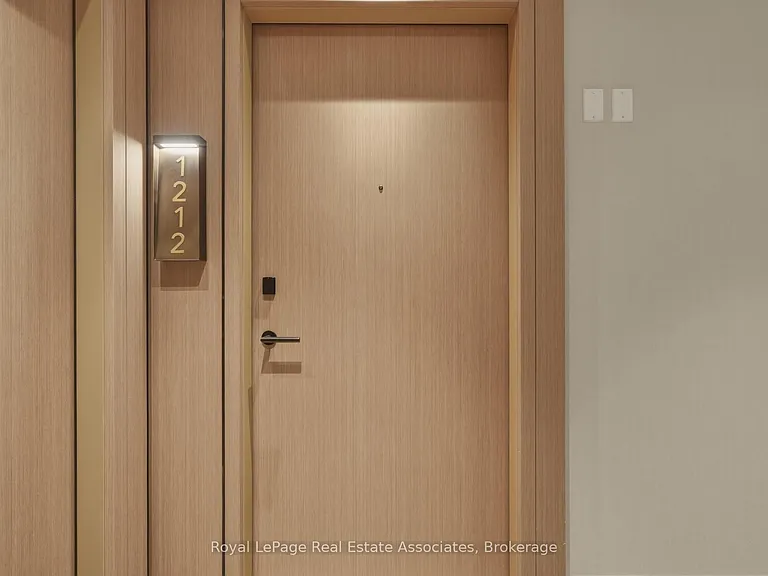 25 Cordova Ave #1212 — Photo 18